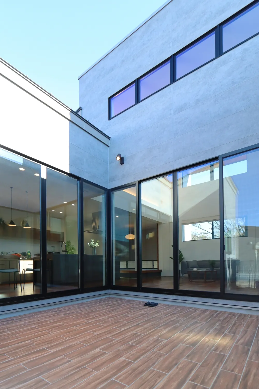 株式会社ウッディハウス｜注文住宅｜茨城県神栖市｜施工事例｜タイルデッキ