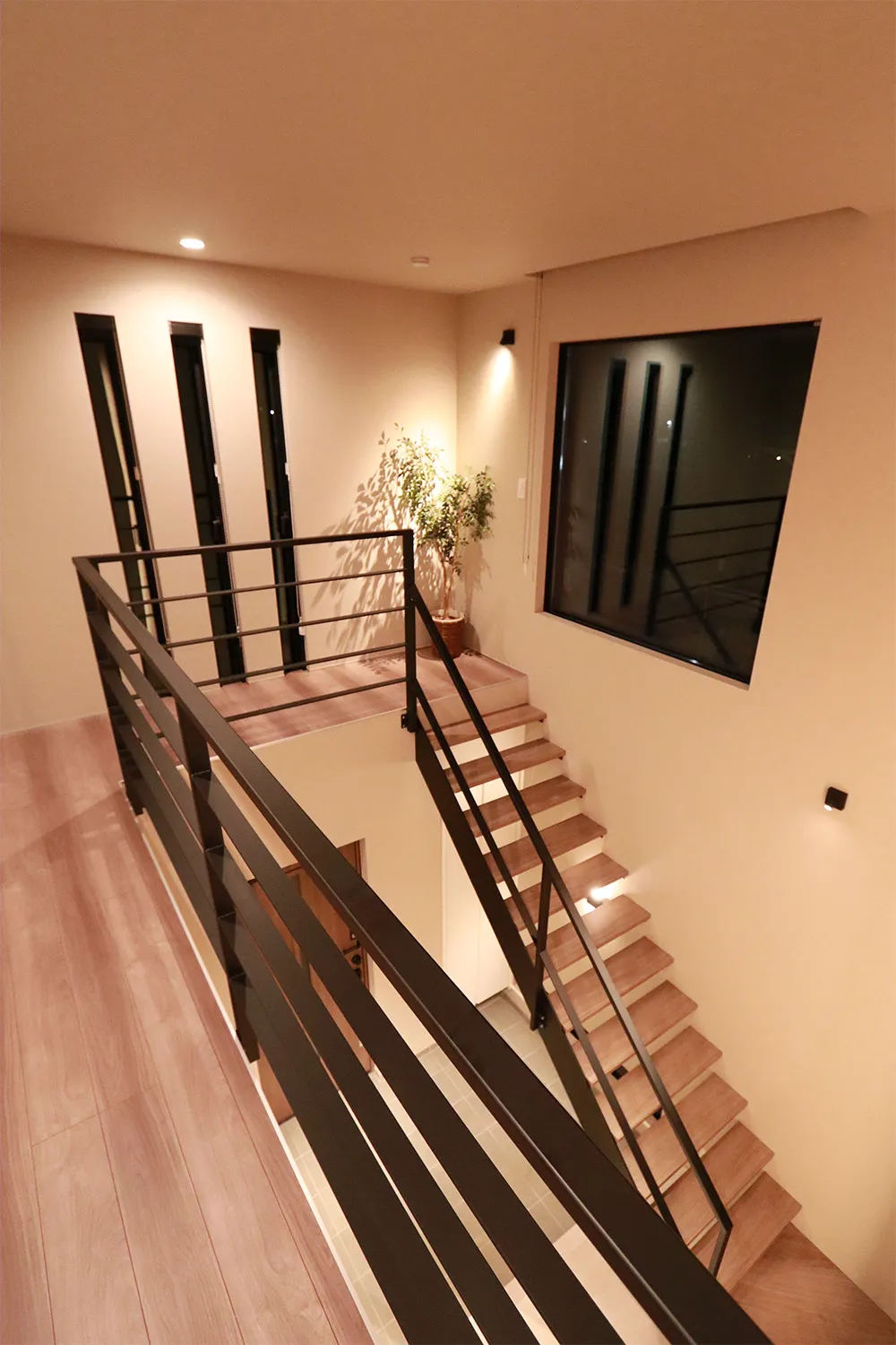 株式会社ウッディハウス｜注文住宅｜茨城県神栖市｜施工事例｜鉄骨階段